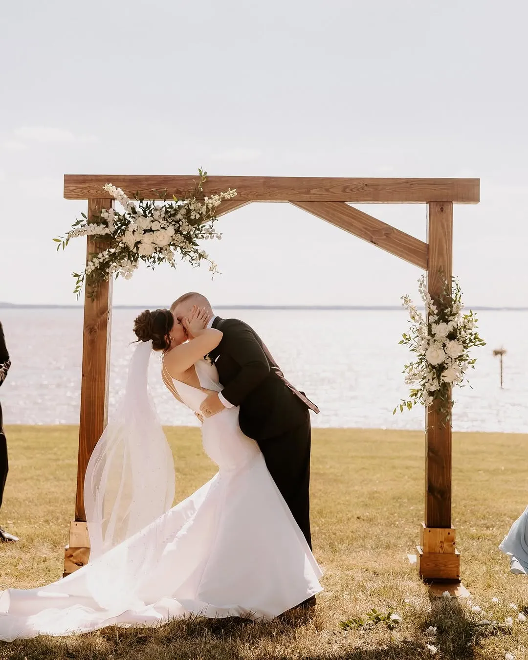 fall wedding couple