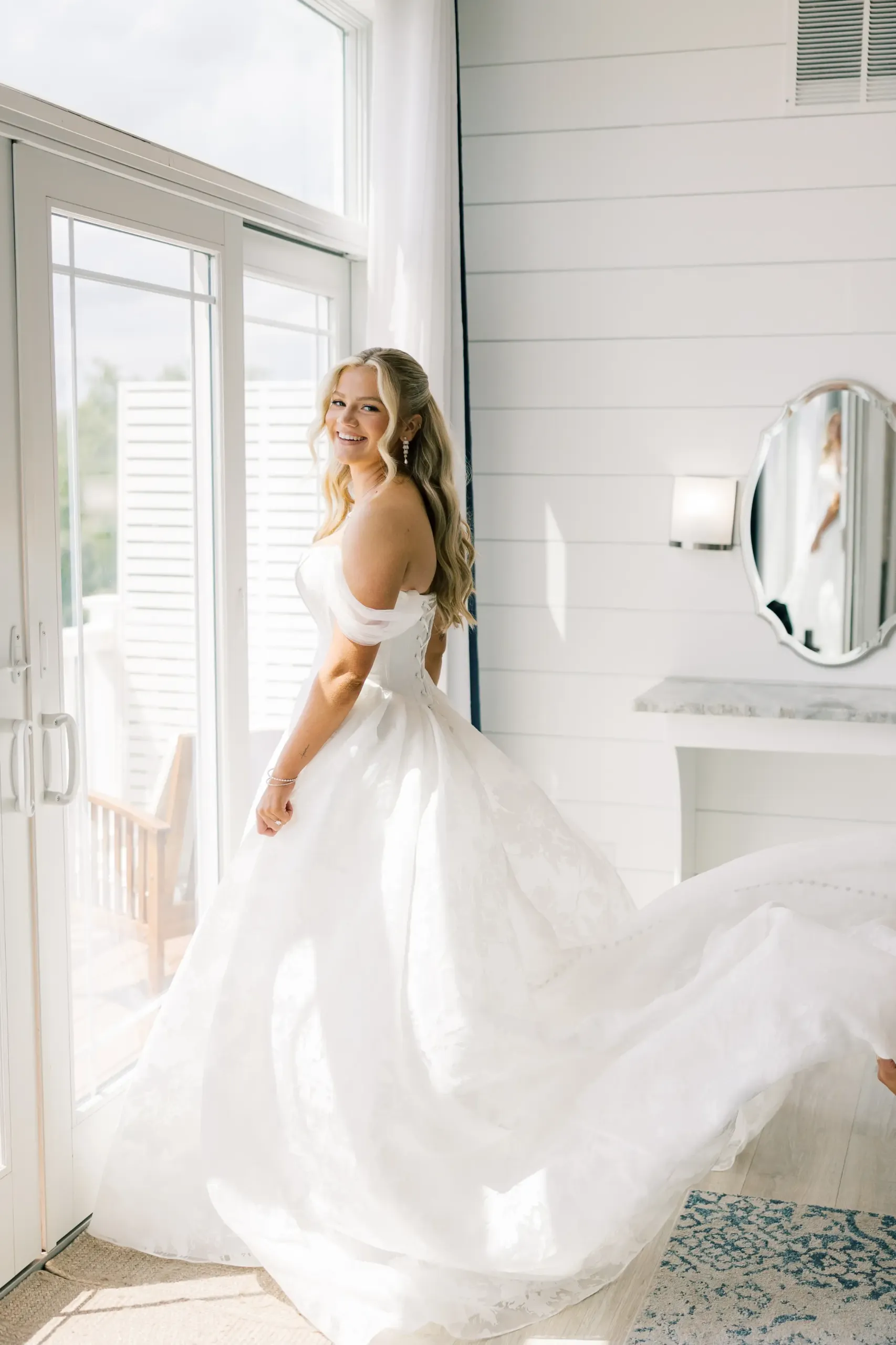 pre ceremony in the bridal suite and photos pre ceremony in the bridal suite and photos