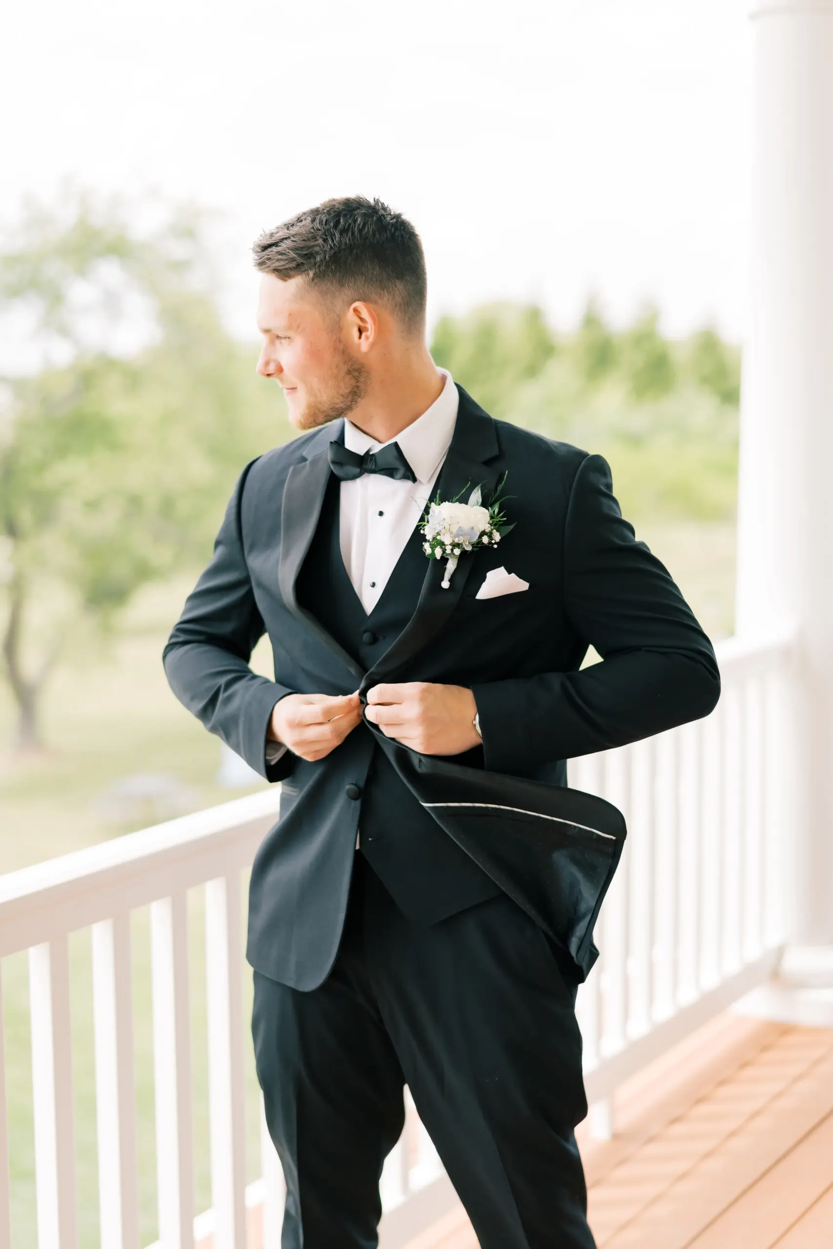 groomsmen getting ready at the pavilion at weatherly groomsmen getting ready at the pavilion at weatherly