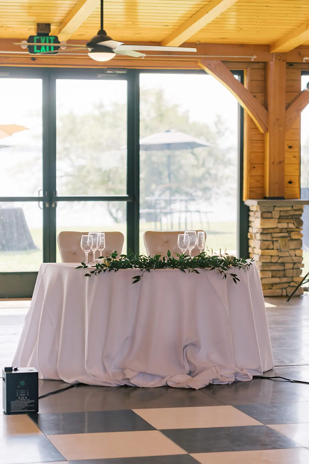 gorgeous pavilion reception in the summer
